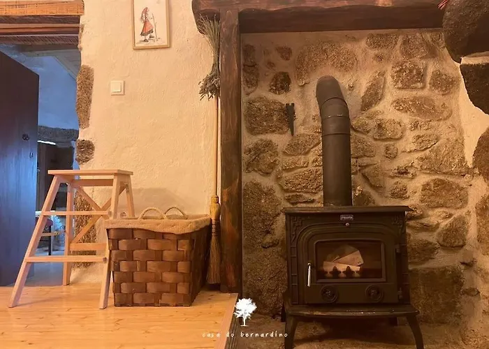 Σαλέ Casa Do Bernardino *